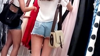 SPYCAM 2 TEENS IN SHORT SHORTS JEANS 198